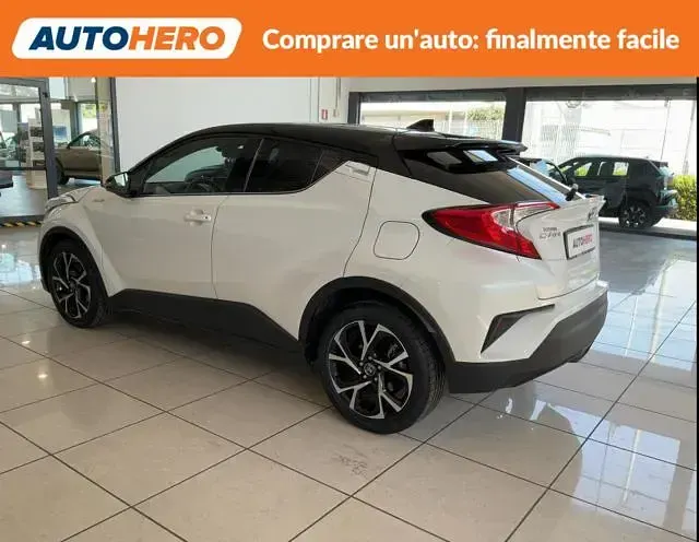 Usata Toyota C-HR Trend 122 CV (89 kW) 2019 Bianco SUV