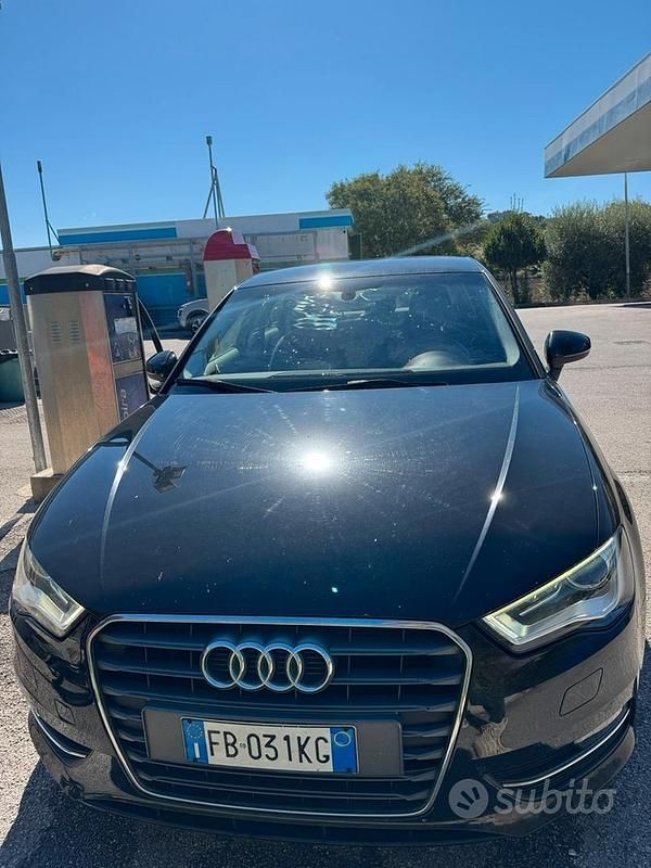Usado Audi A3 110 CV (80 kW) 2016 Negro Berlina