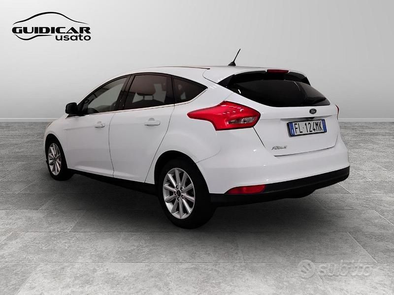 Usata Ford Focus Titanium S 120 CV (88 kW) 2017 Bianco Berlina