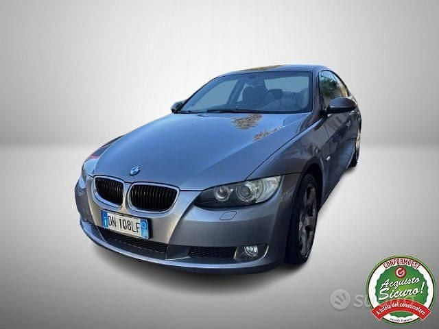 Usata BMW 320 177 CV (130 kW) 2008 Grigio scuro Coupé