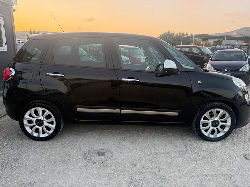 Usata Fiat 500L Lounge 105 CV (77 kW) 2013 Nero Monovolume