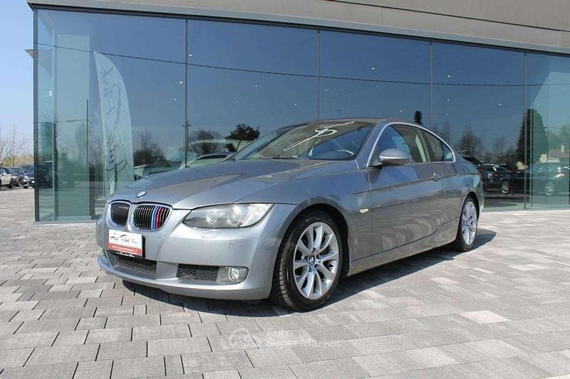 Usata BMW 325 218 CV (160 kW) 2006 Grigio Coupé