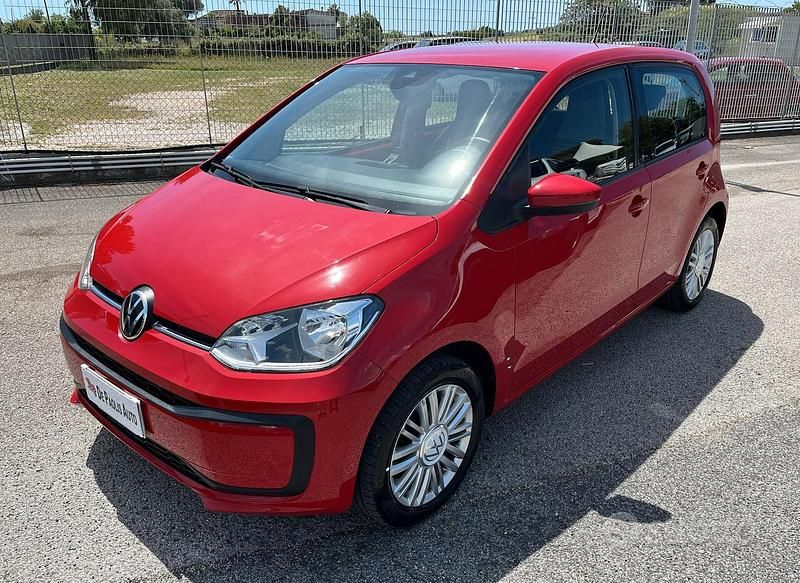Rosso Usata 2022 VW up! move up! Due volumi | 9900 € (Super prezzo) - Immagine 1/4