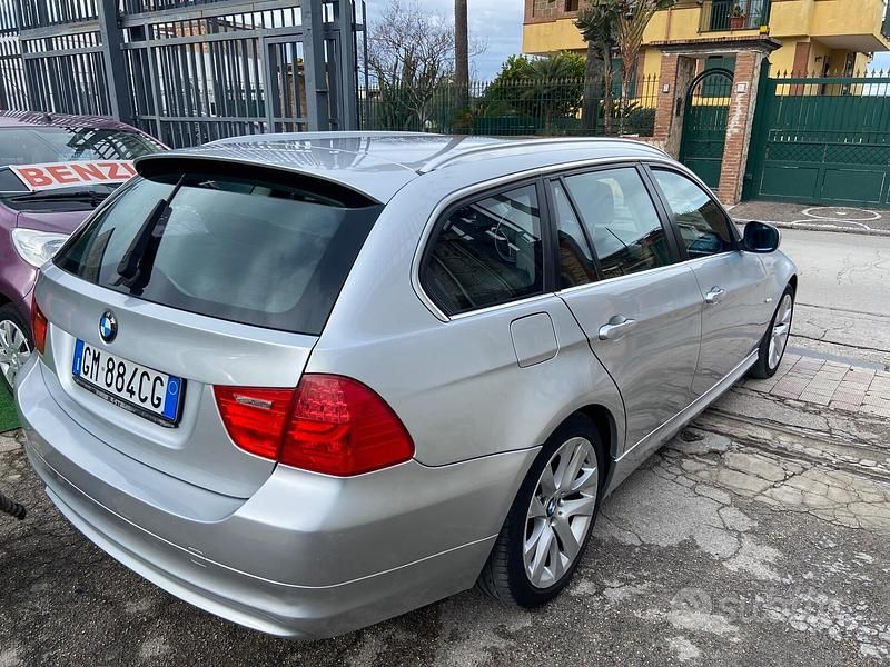 Usata BMW 316 116 CV (85 kW) 2011 Grigio Station wagon