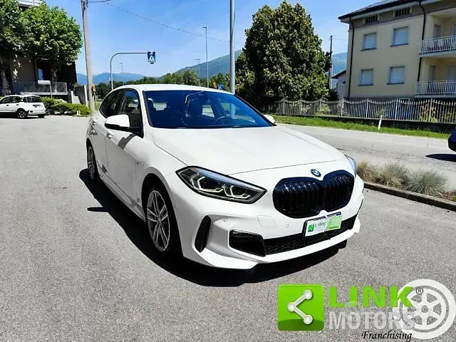 Usata BMW 118 M Sport 150 CV (110 kW) 2020 Bianco Utilitaria