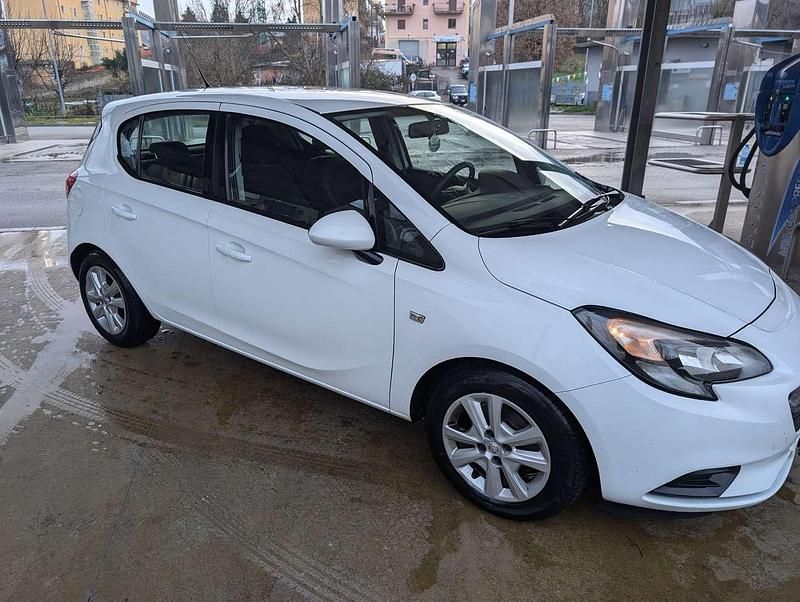 Usata Opel Corsa Cosmo 69 CV (50 kW) 2015 Bianco Berlina