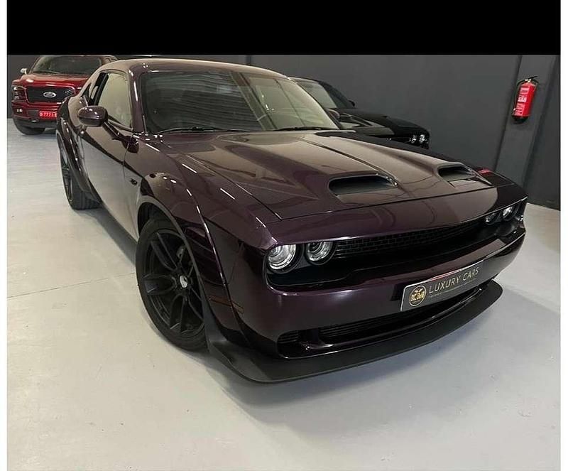 Usata Dodge Challenger 377 CV (277 kW) 2023 Lilla Coupé