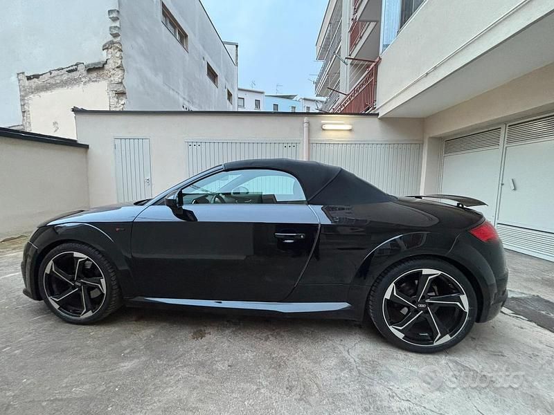 Usata Audi TT Roadster S-Line 184 CV (135 kW) 2015 Nero Cabrio