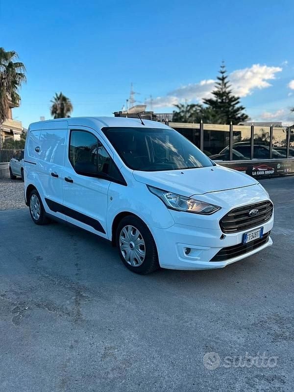 Usata Ford Tourneo Courier 101 CV (74 kW) 2019 Bianco Monovolume