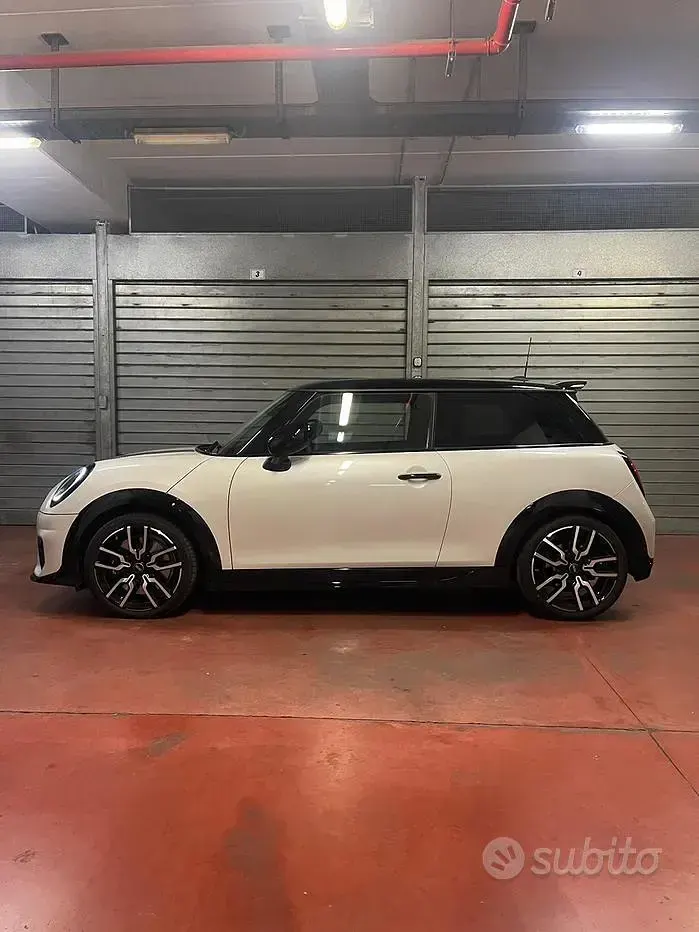Usata Mini John Cooper Works 204 CV (150 kW) 2025 Utilitaria