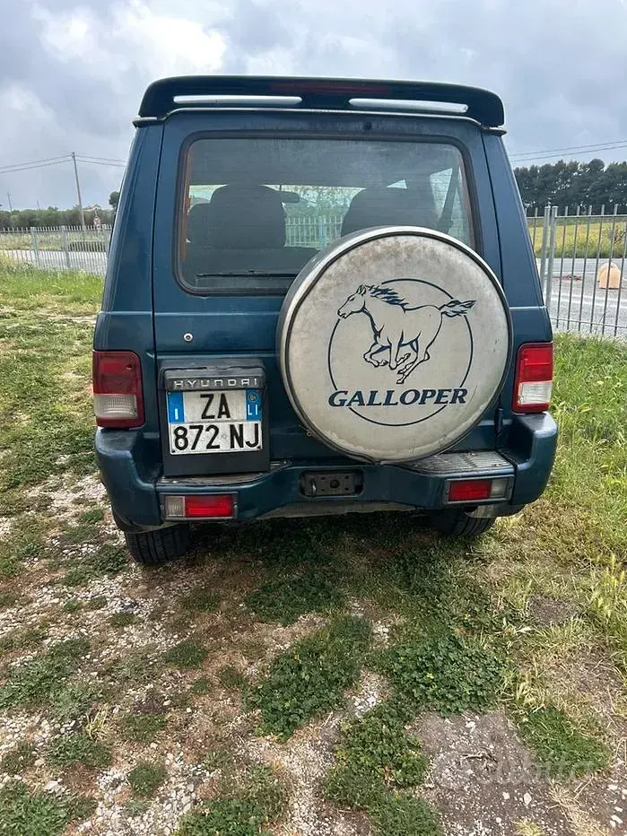Usata Hyundai Galloper Turbo 100 CV (73 kW) 2001 Blu SUV