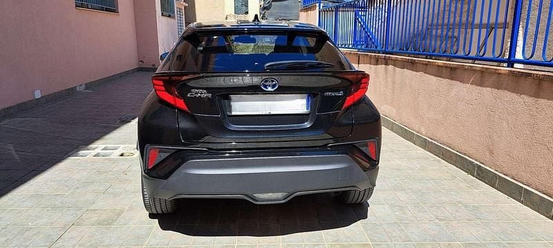 Usata Toyota C-HR Lounge 98 CV (72 kW) 2023 SUV