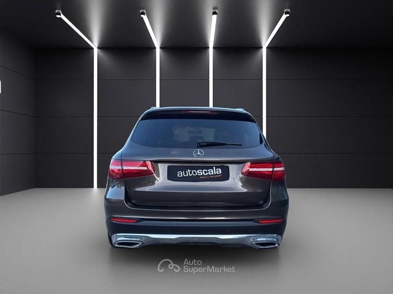 Usata Mercedes GLC250 204 CV (150 kW) 2016 Marrone SUV