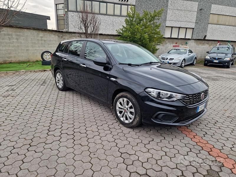 Blu Usata 2019 Fiat Tipo Lounge Station wagon | 10.900 € (Buon prezzo) - Immagine 1/4