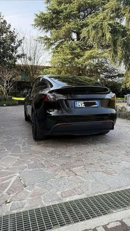 Usata Tesla Model Y RWD 127 kW (173 CV) 2024 Nero SUV
