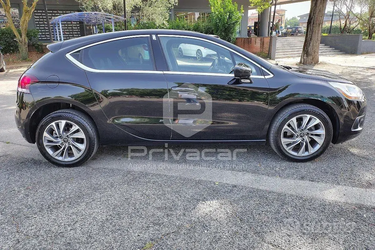 Usata DS Automobiles DS4 So Chic 114 CV (83 kW) 2013 Nero Utilitaria
