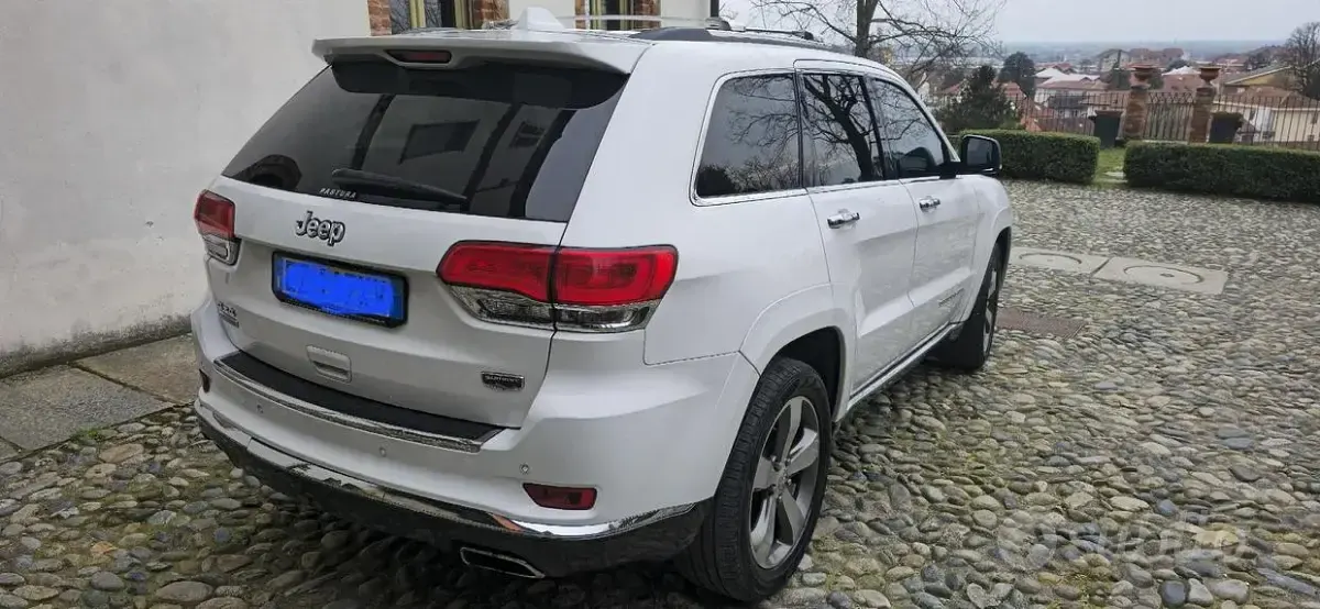 Usata Jeep Grand Cherokee Summit 243 CV (178 kW) 2015 Bianco SUV