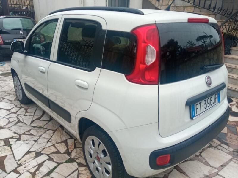 Usata Fiat Panda Lounge 95 CV (69 kW) 2019 Bianco Utilitaria