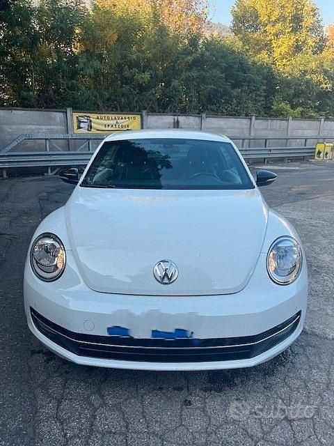 Usata VW Beetle 200 CV (147 kW) 2012 Bianco Utilitaria