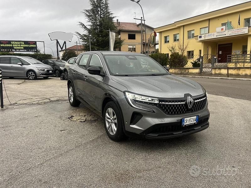 Grigio Usata 2023 Renault Austral SUV | 21.500 € (Buon prezzo) - Immagine 1/4