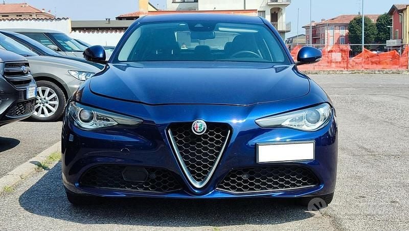 Usata Alfa Romeo Giulia Business 190 CV (139 kW) 2019 Blu Berlina