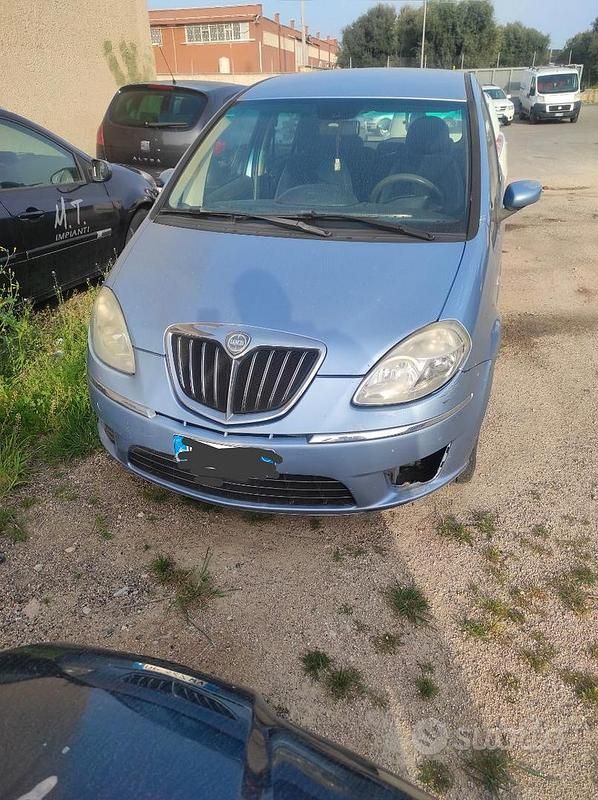 Usata Lancia Musa 2008 Blu Monovolume