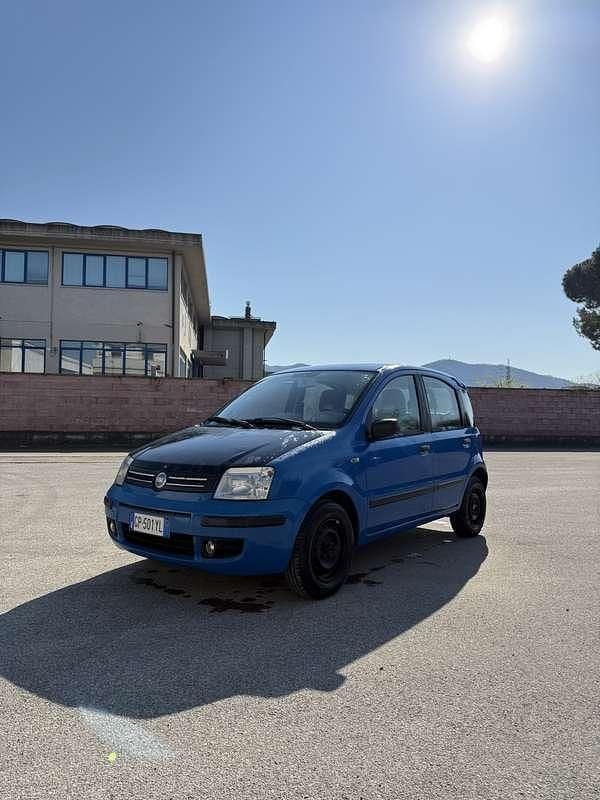 Usata 2005 Fiat Panda Emotion Utilitaria | 1000 € (Super prezzo) - Immagine 1/4
