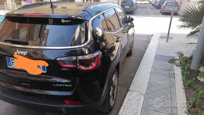 Usata 2019 Jeep Compass Limited SUV | 17.000 € (Ottimo prezzo) - Immagine 1/4