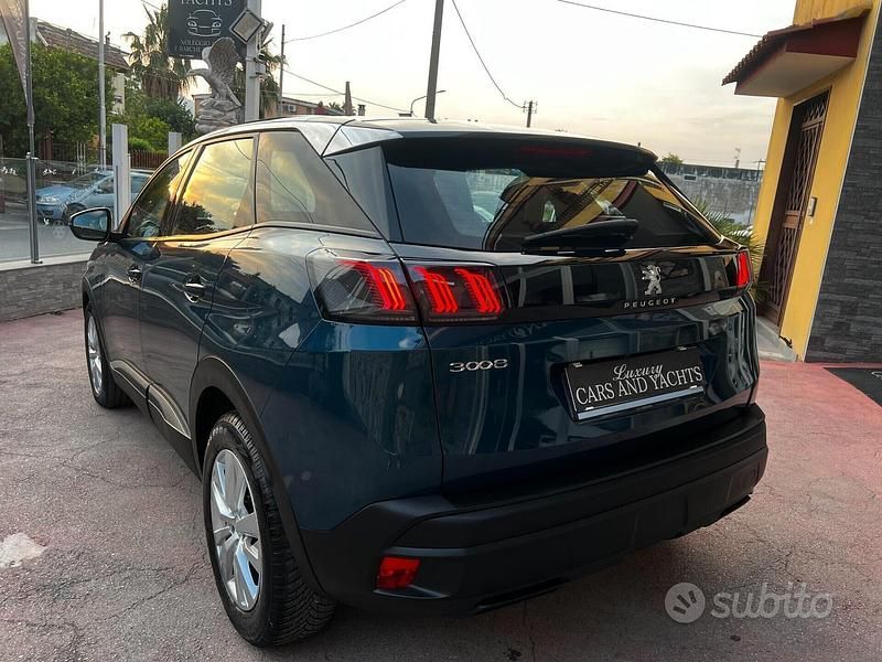 Usata Peugeot 3008 130 CV (95 kW) 2021 Blu SUV