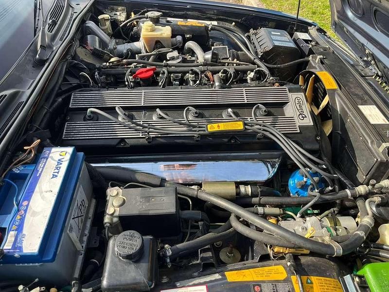 Usata Daimler Sovereign 212 CV (155 kW) 1989 Blu/azzurro Berlina