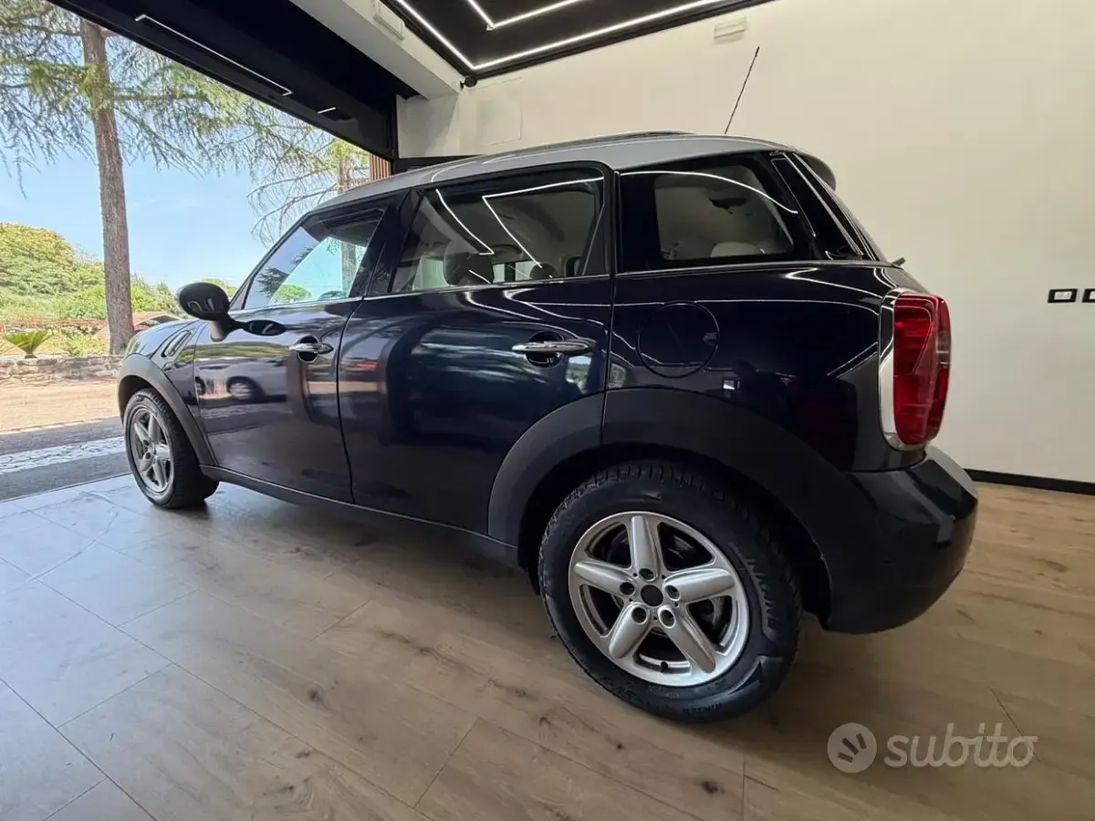 Usata Mini Cooper Countryman 111 CV (81 kW) 2010 Bluazzurro SUV