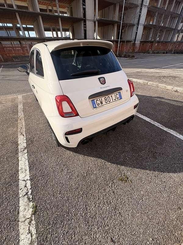 Usata Abarth 595 165 CV (121 kW) 2024 Bianco Utilitaria