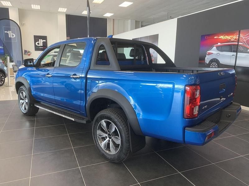 Usata EVO Cross 4 136 CV (100 kW) 2024 Blu Pick-up