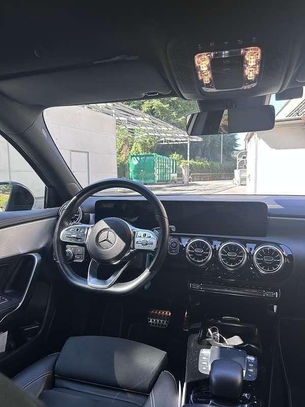 Usata Mercedes A180 Premium 116 CV (85 kW) 2021 Grigio Berlina