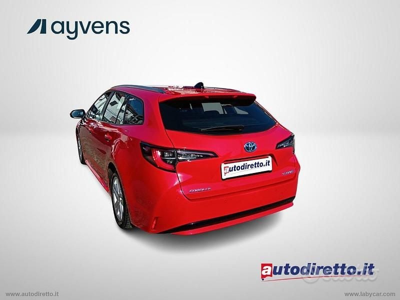 Usata Toyota Corolla Business Edition 98 CV (72 kW) 2021 Rosso Berlina