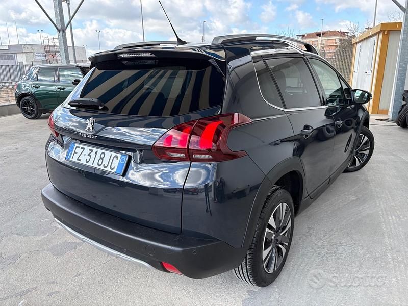 Usata Peugeot 2008 Allure 120 CV (88 kW) 2019 Grigio SUV
