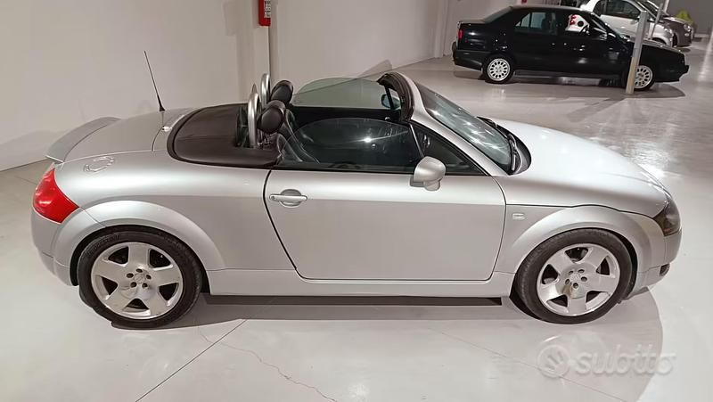 Usata Audi TT Roadster 225 CV (165 kW) 2000 Cabrio
