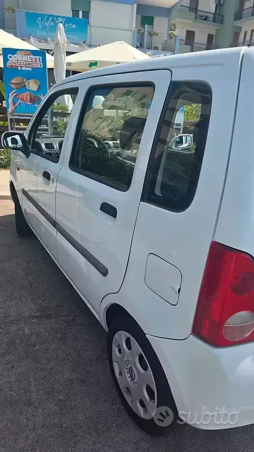 Usata Opel Agila 58 CV (42 kW) 2001 Monovolume