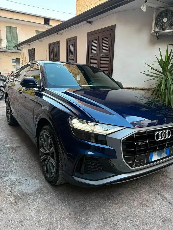 Usata Audi Q8 231 CV (169 kW) 2020 Bluazzurro SUV
