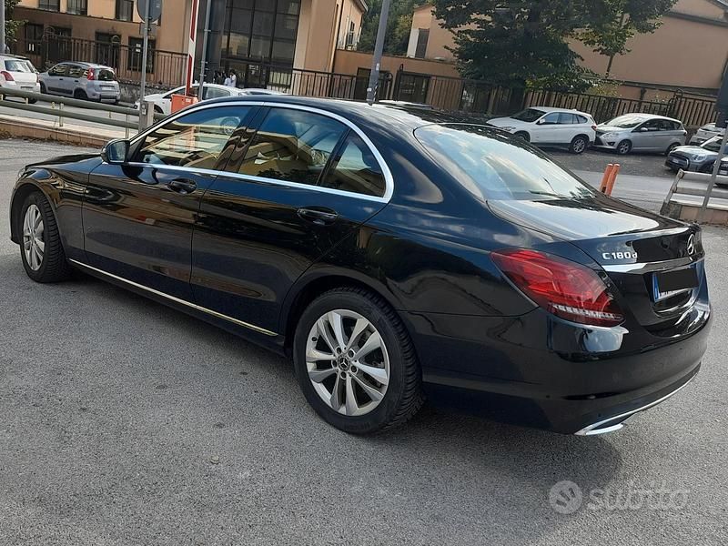 Usata Mercedes C180 116 CV (85 kW) 2019 Nero Berlina