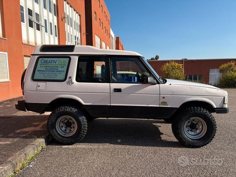 Usata Land Rover Discovery 113 CV (83 kW) 1995 Bianco SUV