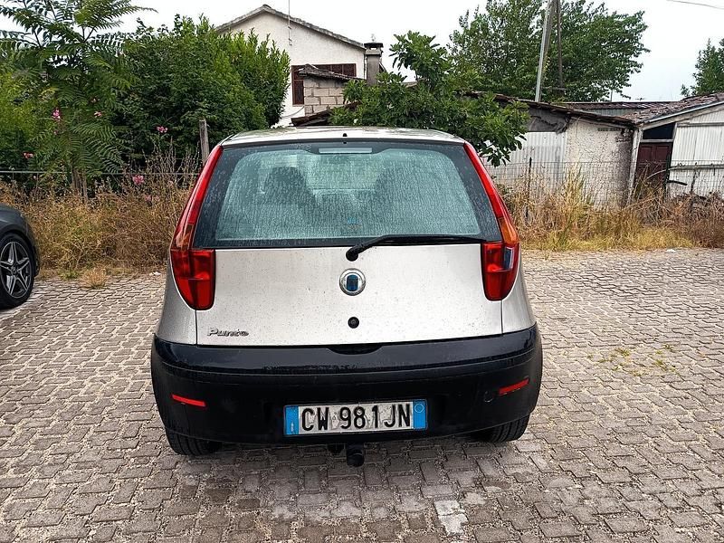 Usata Fiat Punto 2005 Utilitaria