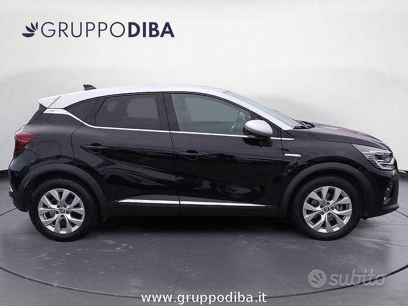 Usata Renault Captur 94 CV (69 kW) 2021 Nero SUV