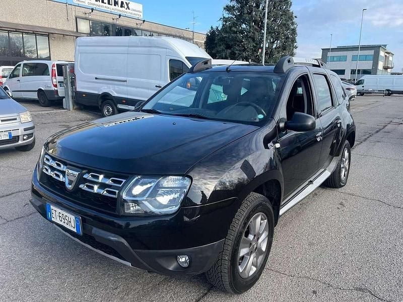 Nero Usata 2014 Dacia Duster SUV | 6990 € (Super prezzo) - Immagine 1/4