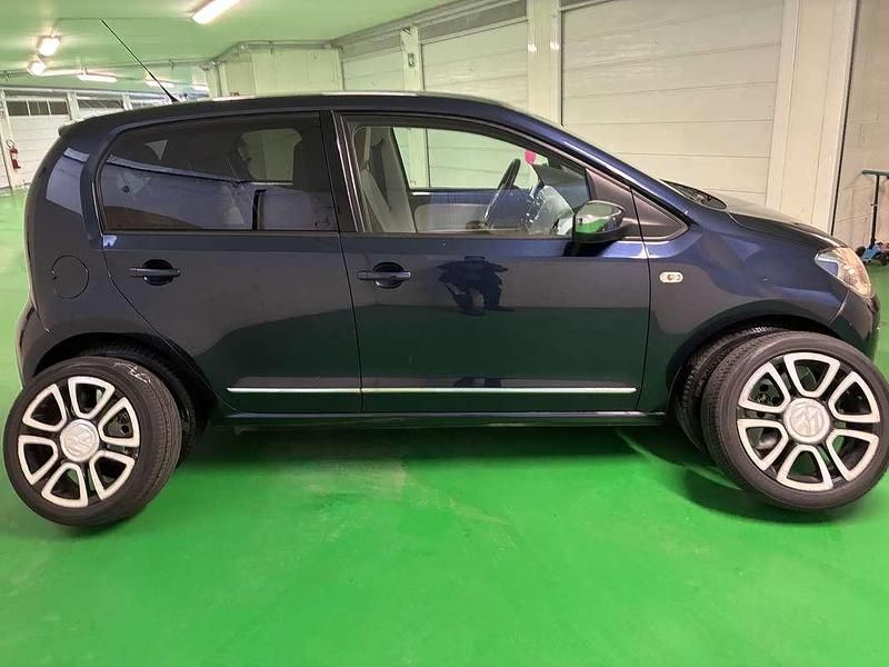 Usata VW up! Highline 75 CV (55 kW) 2012 Utilitaria