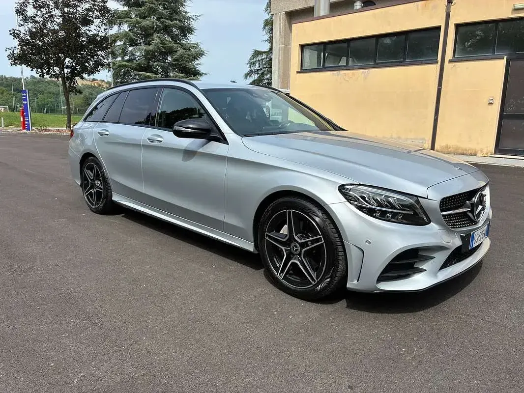 Usata Mercedes C180 122 CV (89 kW) 2021 Argento Station wagon