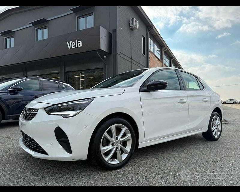Usata Opel Corsa Elegance 101 CV (74 kW) 2024 Other Berlina