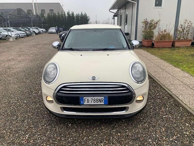 Usata Mini One D Business 95 CV (69 kW) 2015 Beige Utilitaria