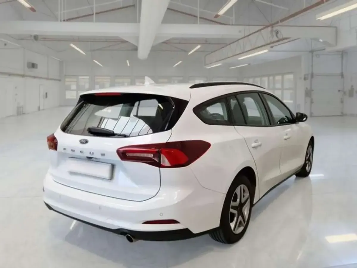 Usata Ford Focus Business Edition 120 CV (88 kW) 2022 Bianco Station wagon