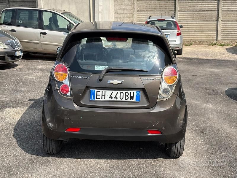 Usata Chevrolet Spark LS 68 CV (50 kW) 2011 Grigio Utilitaria